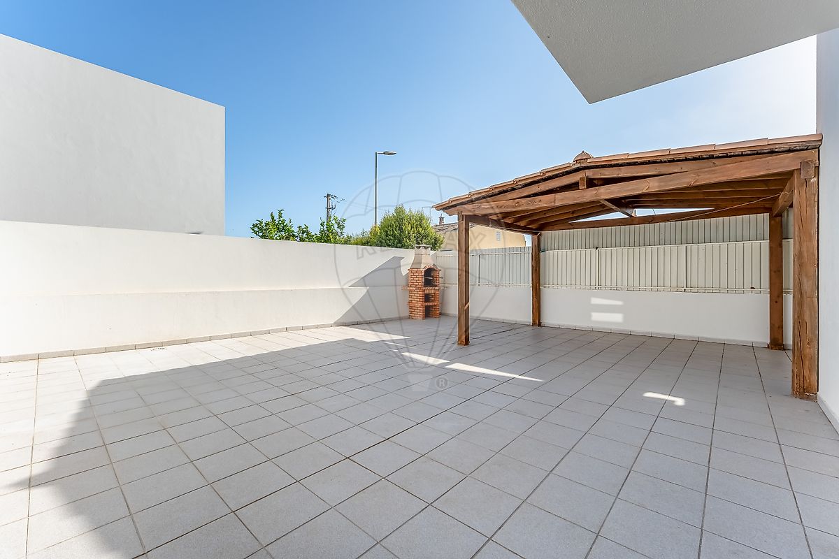 listing 126841038-16 picture-0