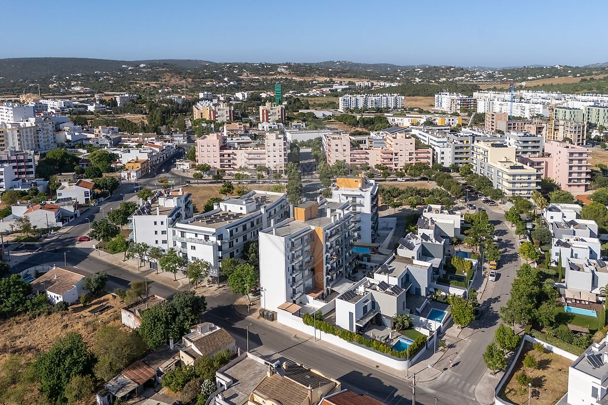 listing 126841038-16 picture-0