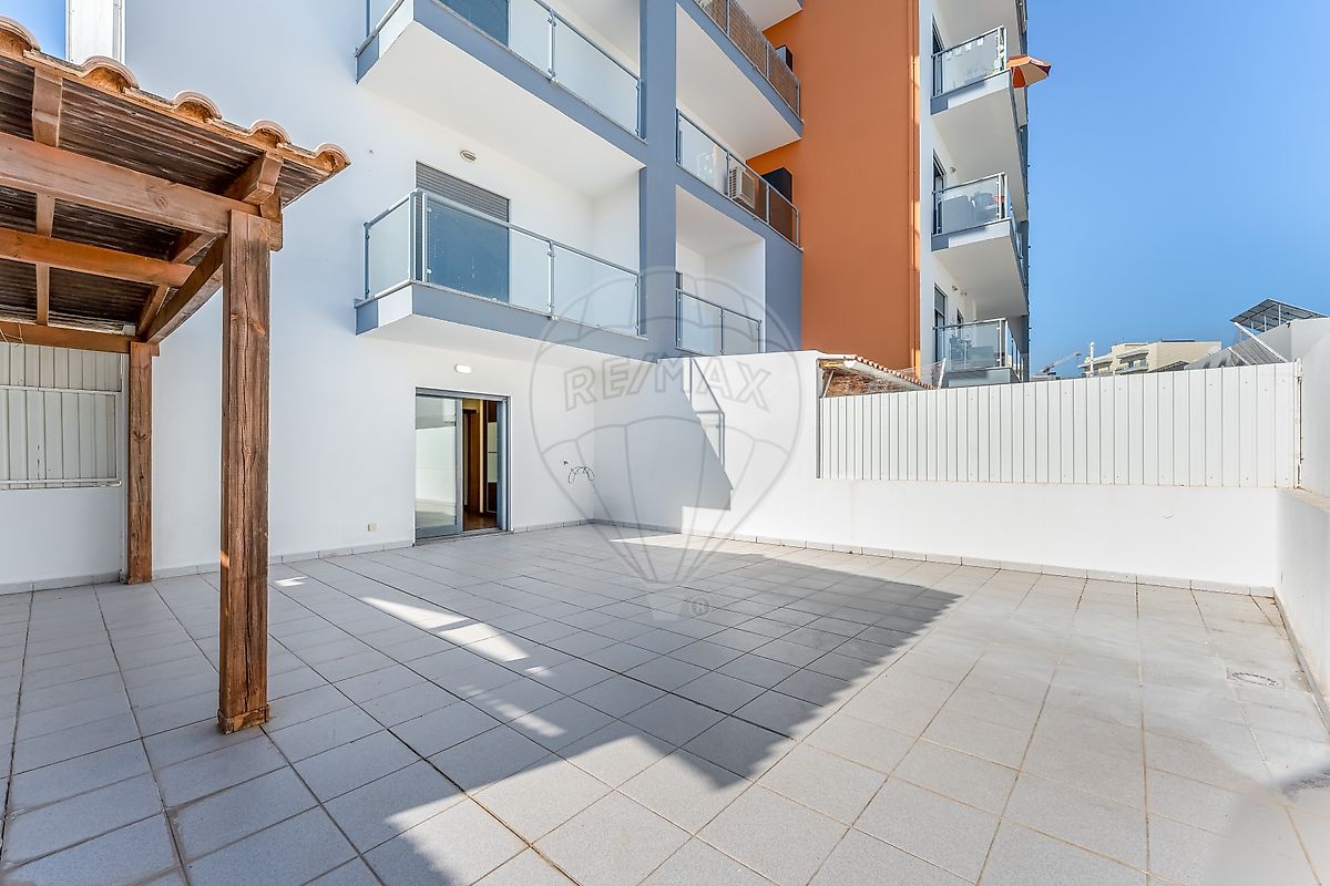 listing 126841038-16 picture-0