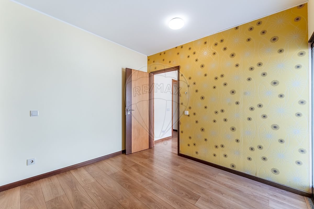 listing 126841038-16 picture-0