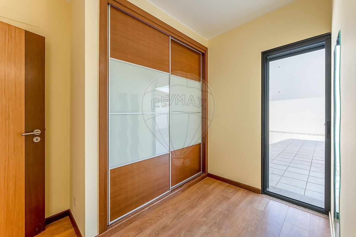 listing 126841038-16 picture-0