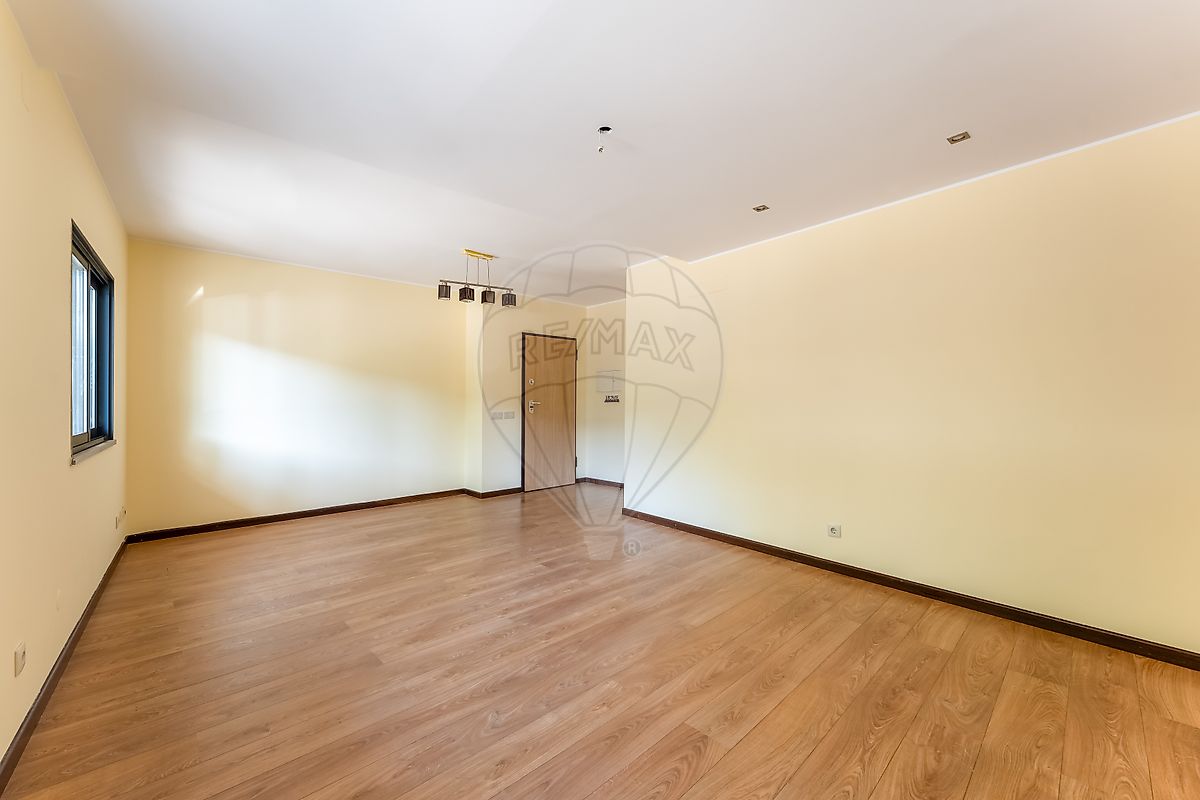listing 126841038-16 picture-0