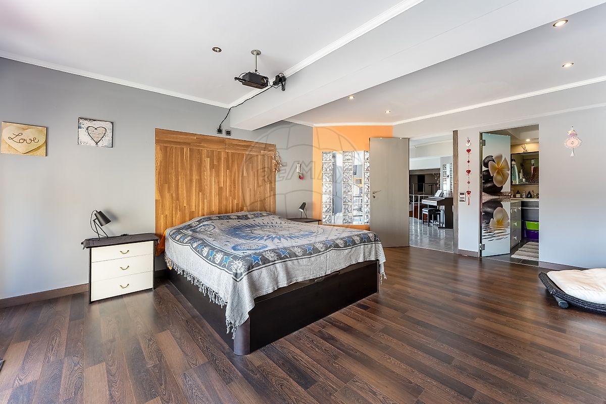listing 126841040-1 picture-0