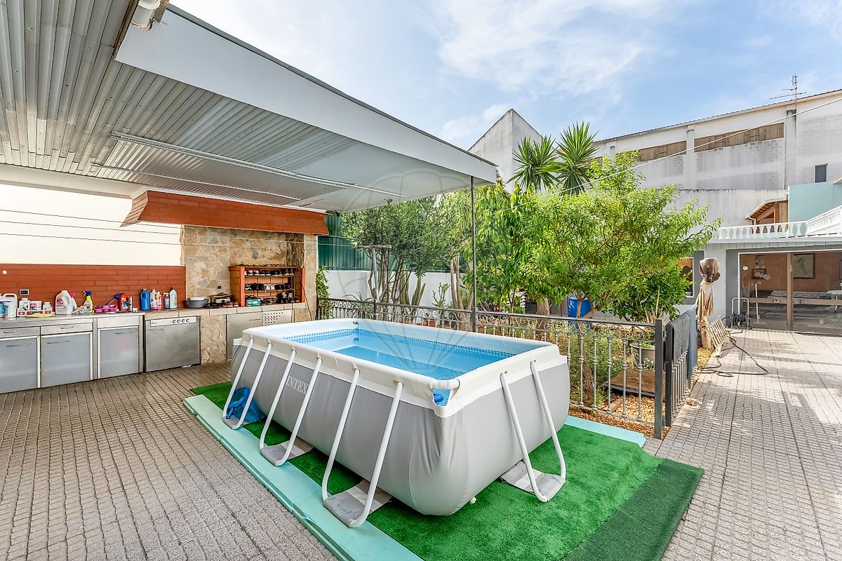 listing 126841040-1 picture-0
