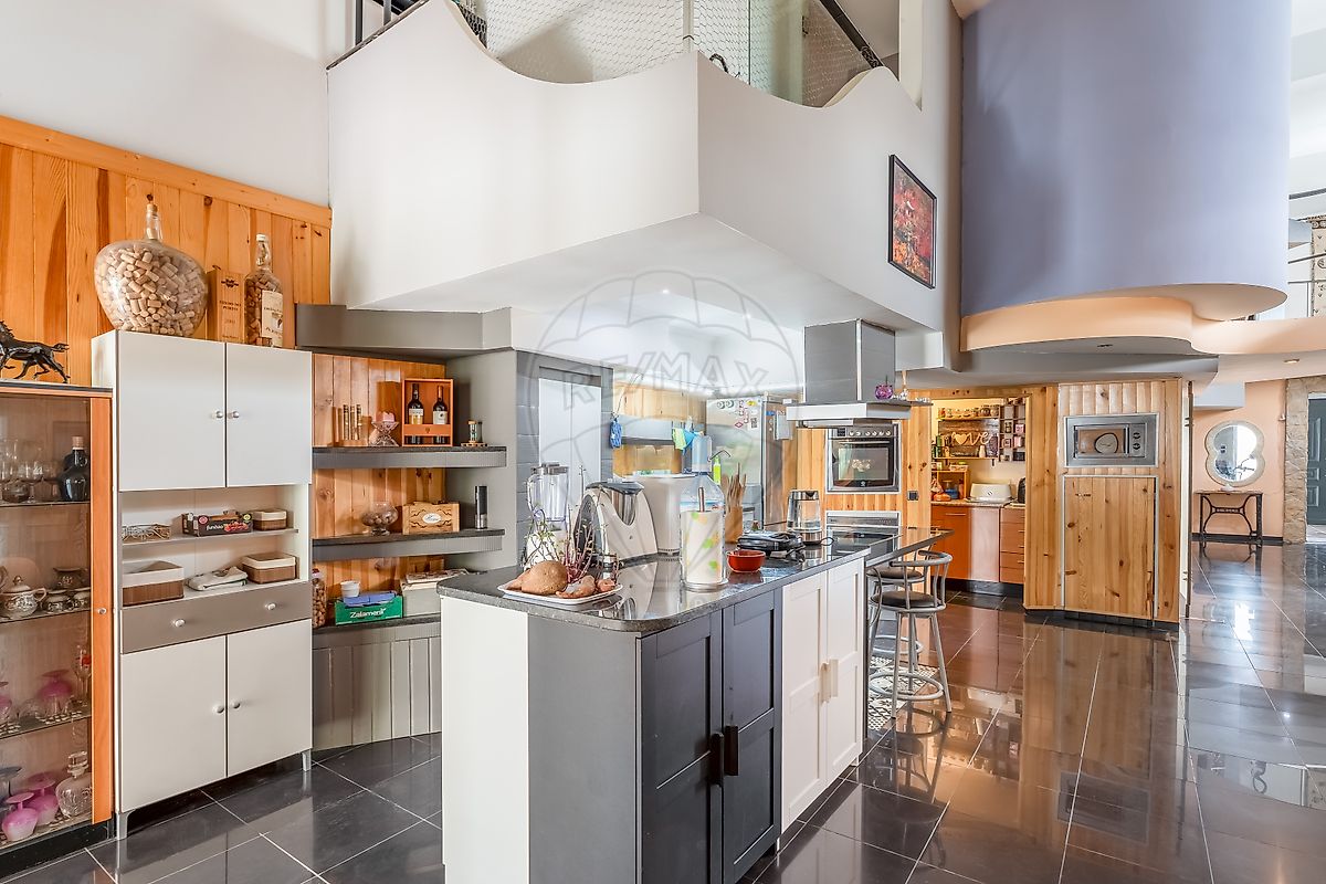 listing 126841040-1 picture-0