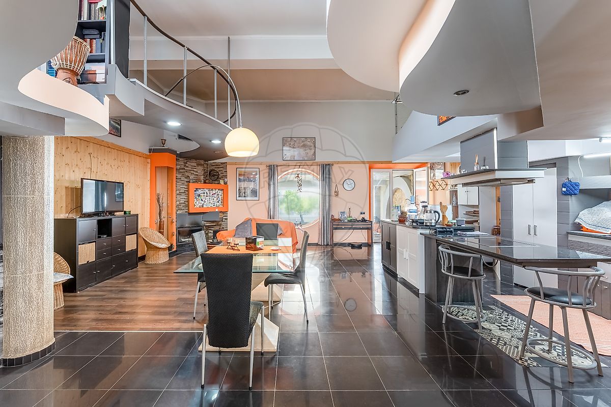 listing 126841040-1 picture-0