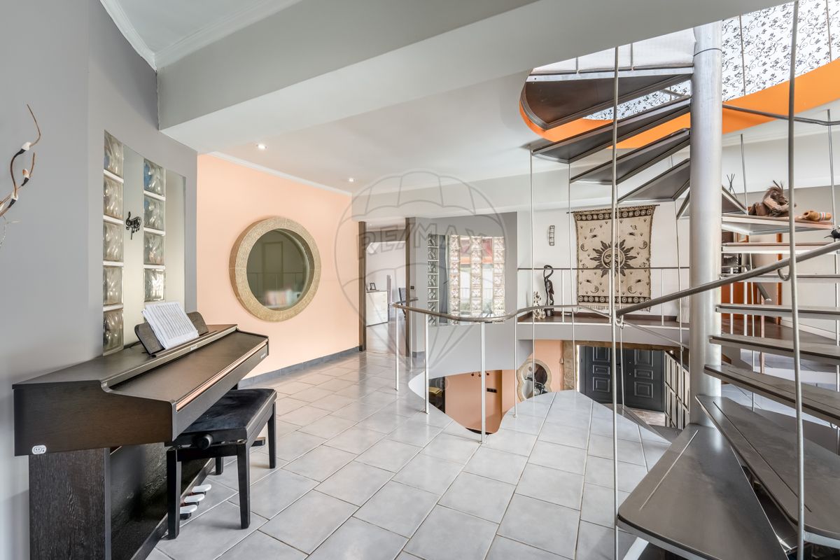 listing 126841040-1 picture-0
