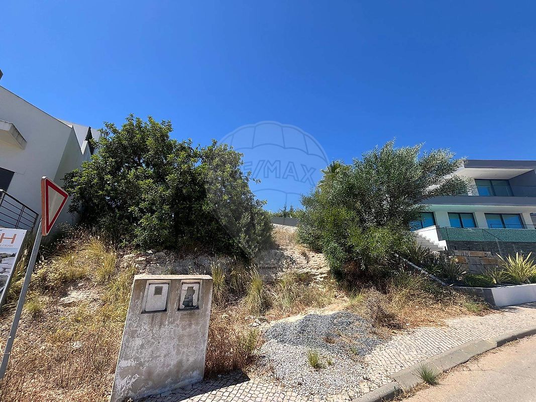 Land for sale in Albufeira, Portugal — €1,700,000