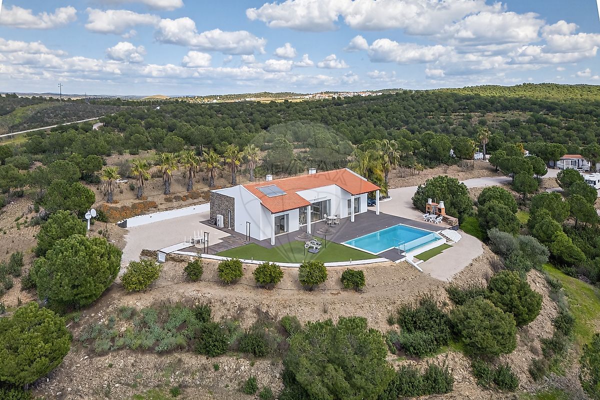 Quinta - São Miguel do Pinheiro, São Pedro de Solis e São Sebastião dos Carros, Mértola, Beja