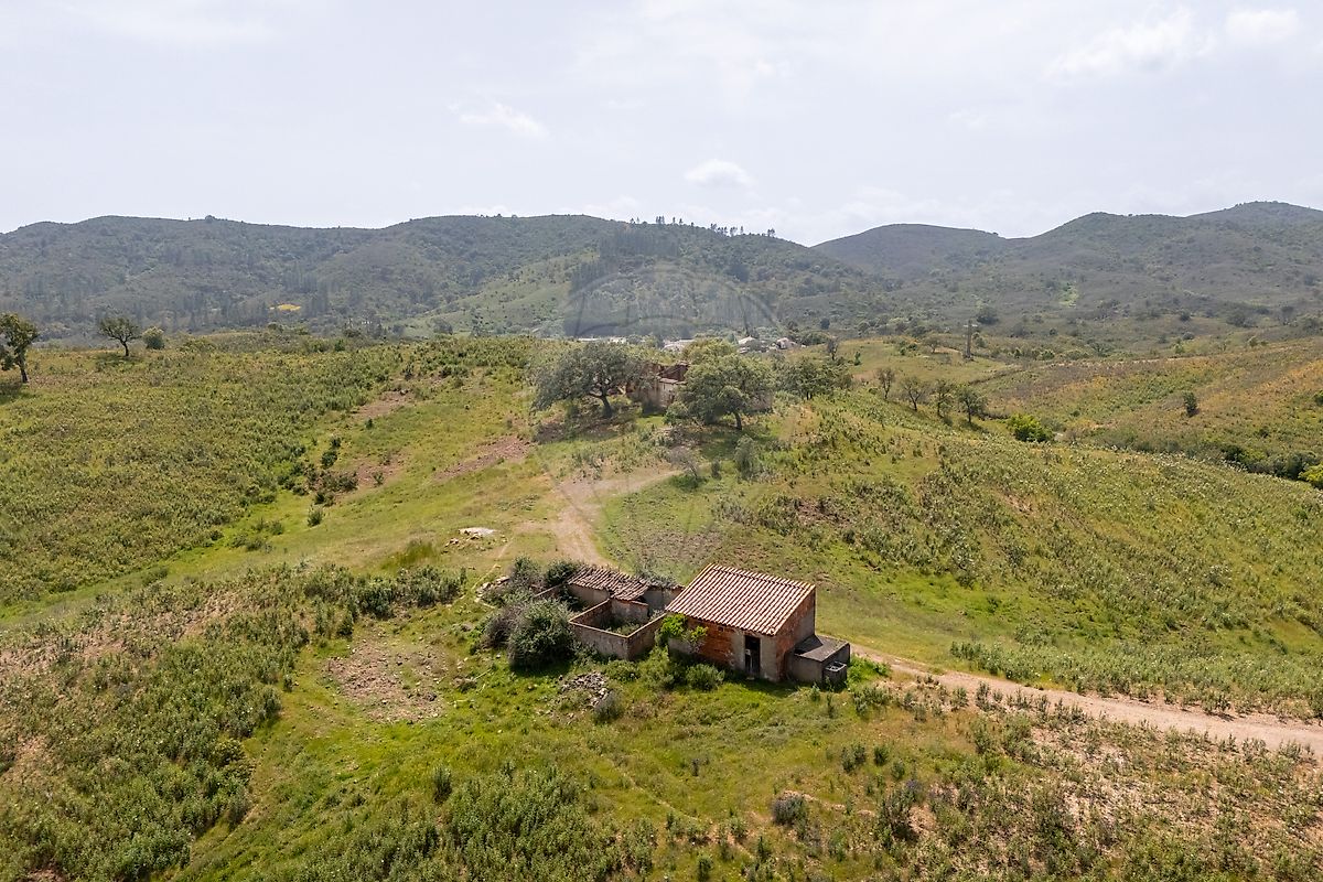Terreno à venda em Silves