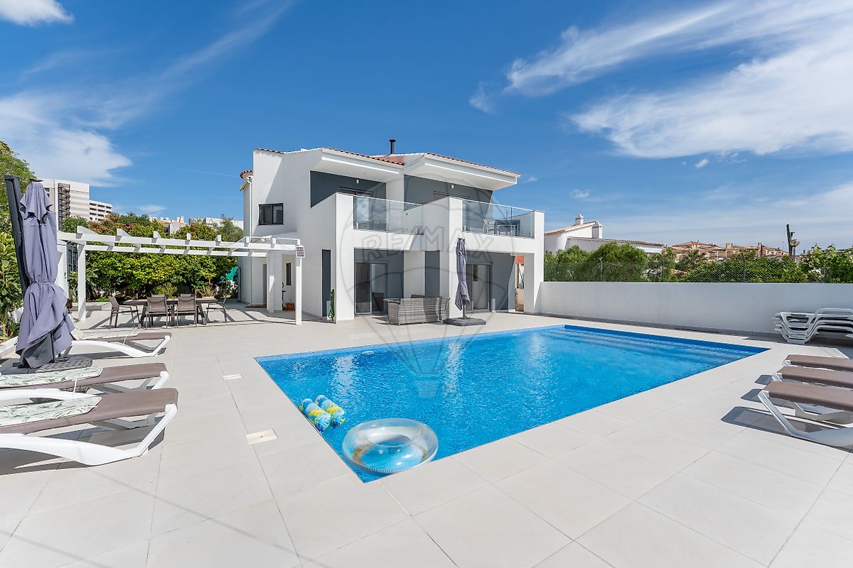 Moradia T6 à venda em Albufeira