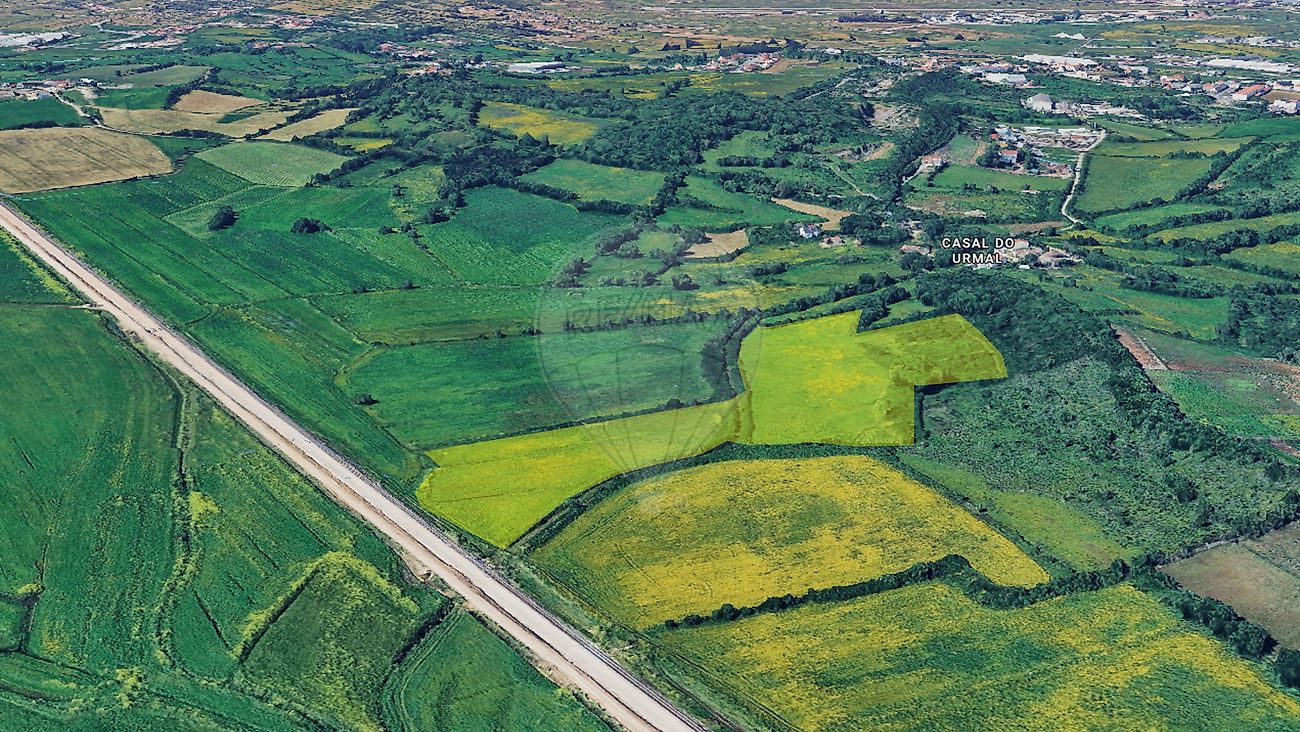 Terreno à venda em Sintra