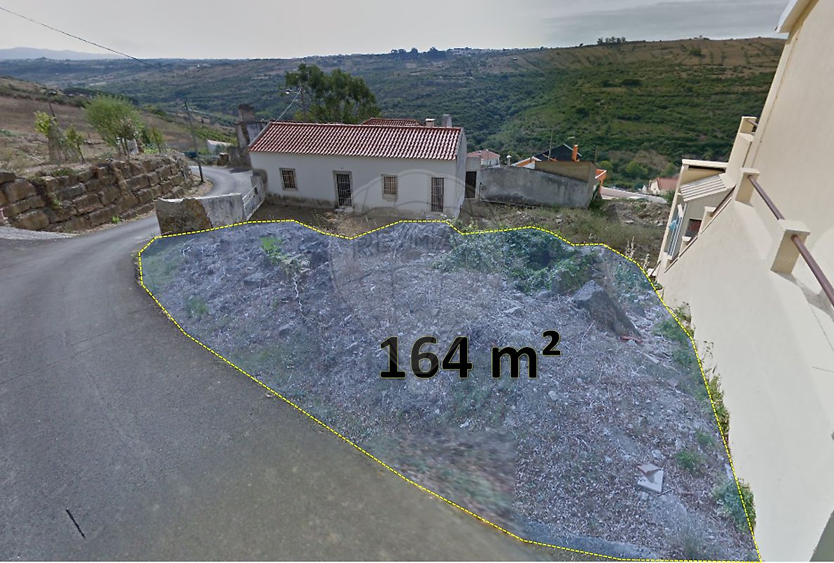 Terreno T2 à venda em Sintra