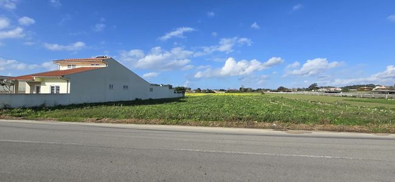 Land for sale in Ovar, Portugal — €74,900
