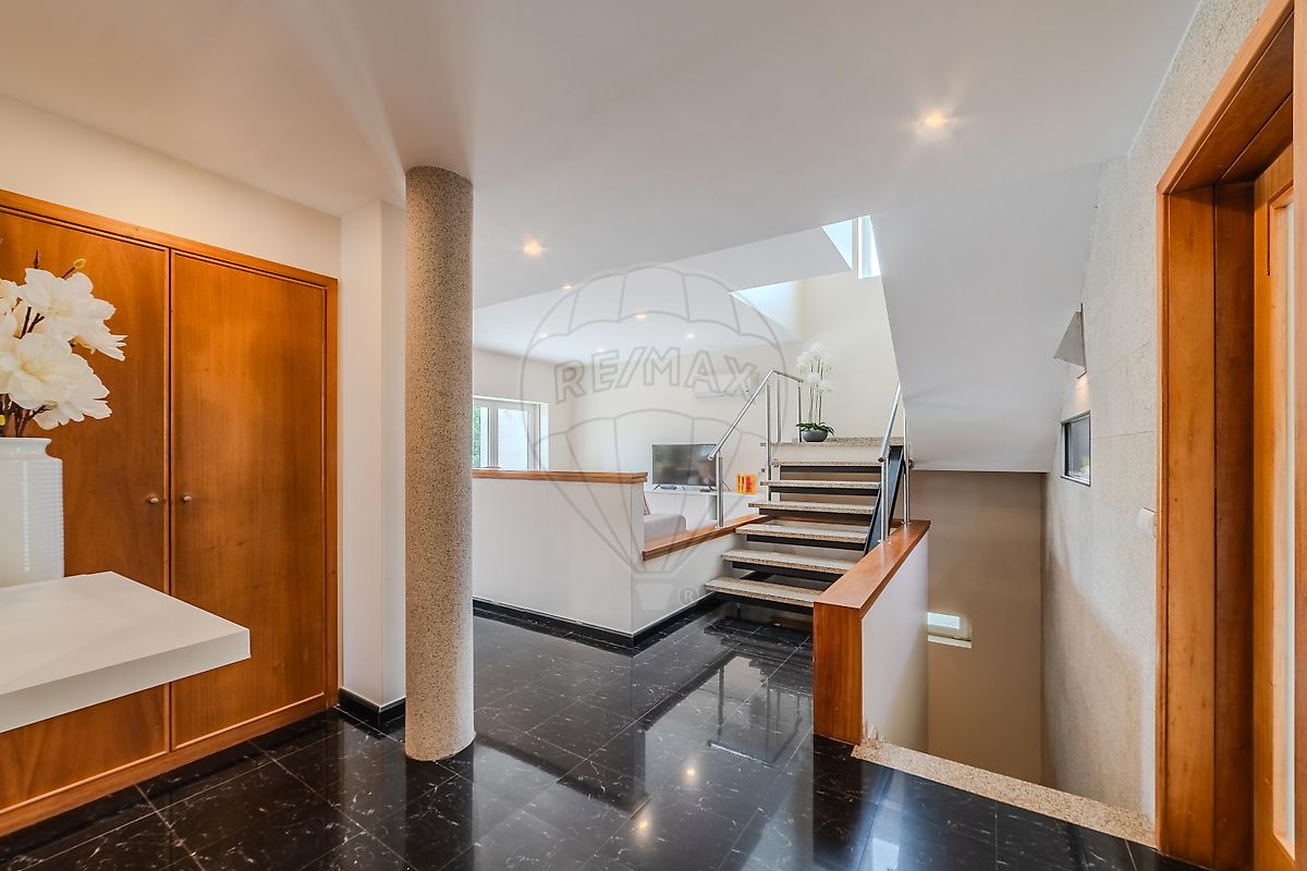 listing 126861015-33 picture-0