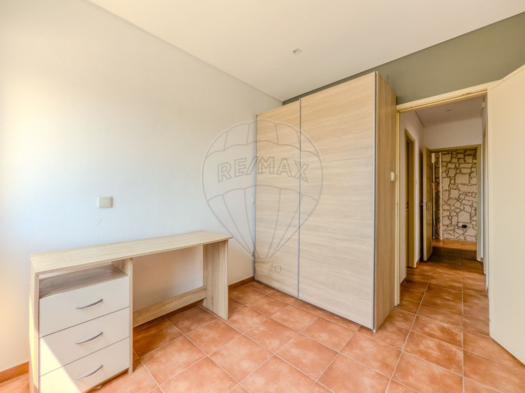 listing 126861010-15 picture-0