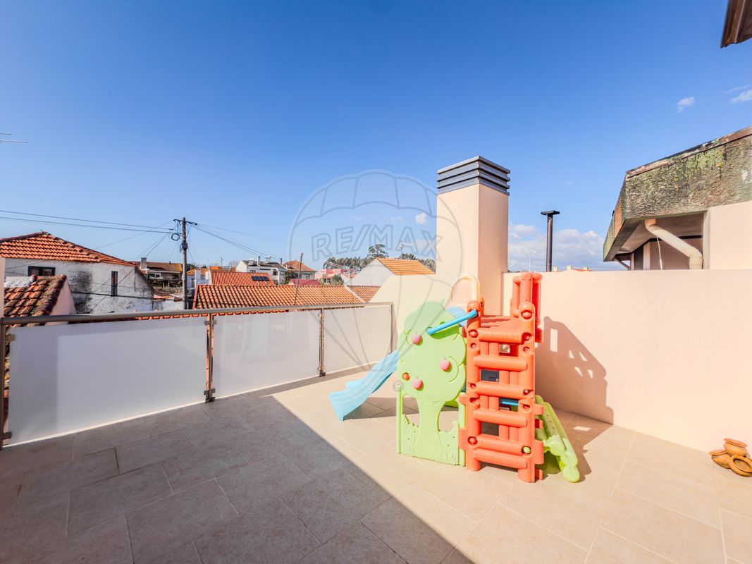 listing 126861015-36 picture-0