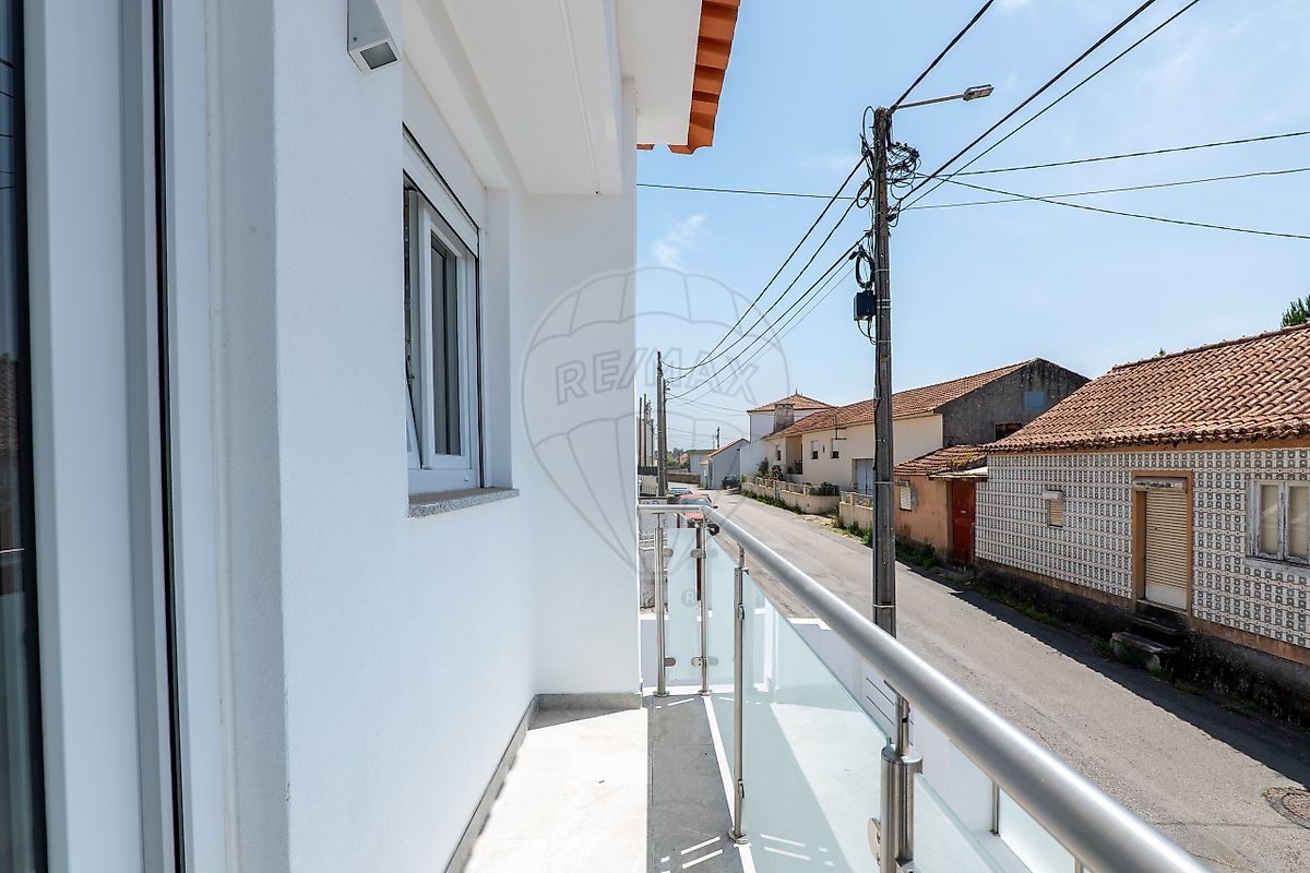listing 126861081-2 picture-0