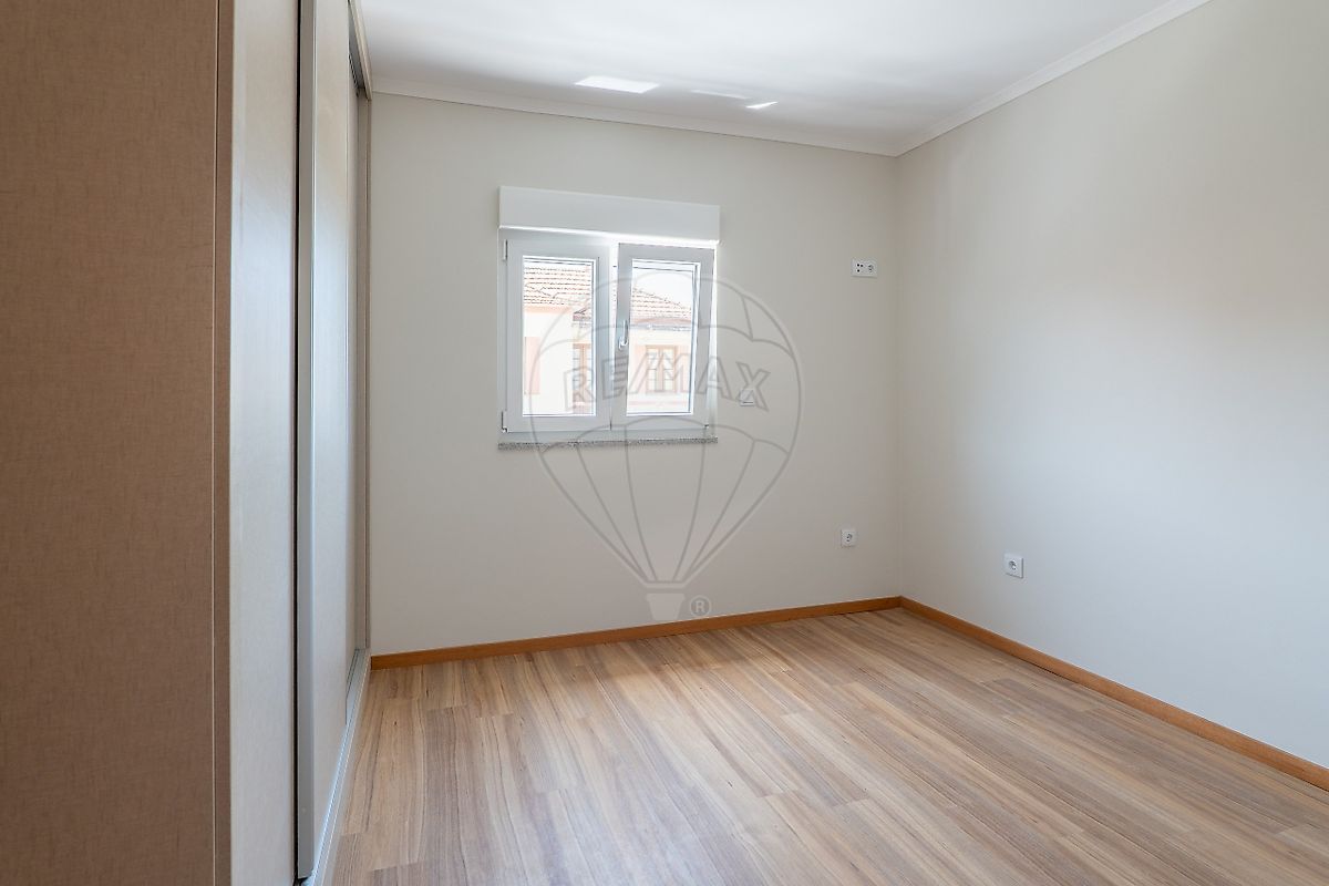 listing 126861081-2 picture-0