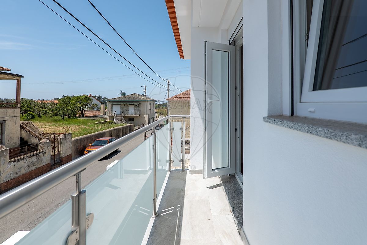 listing 126861081-2 picture-0