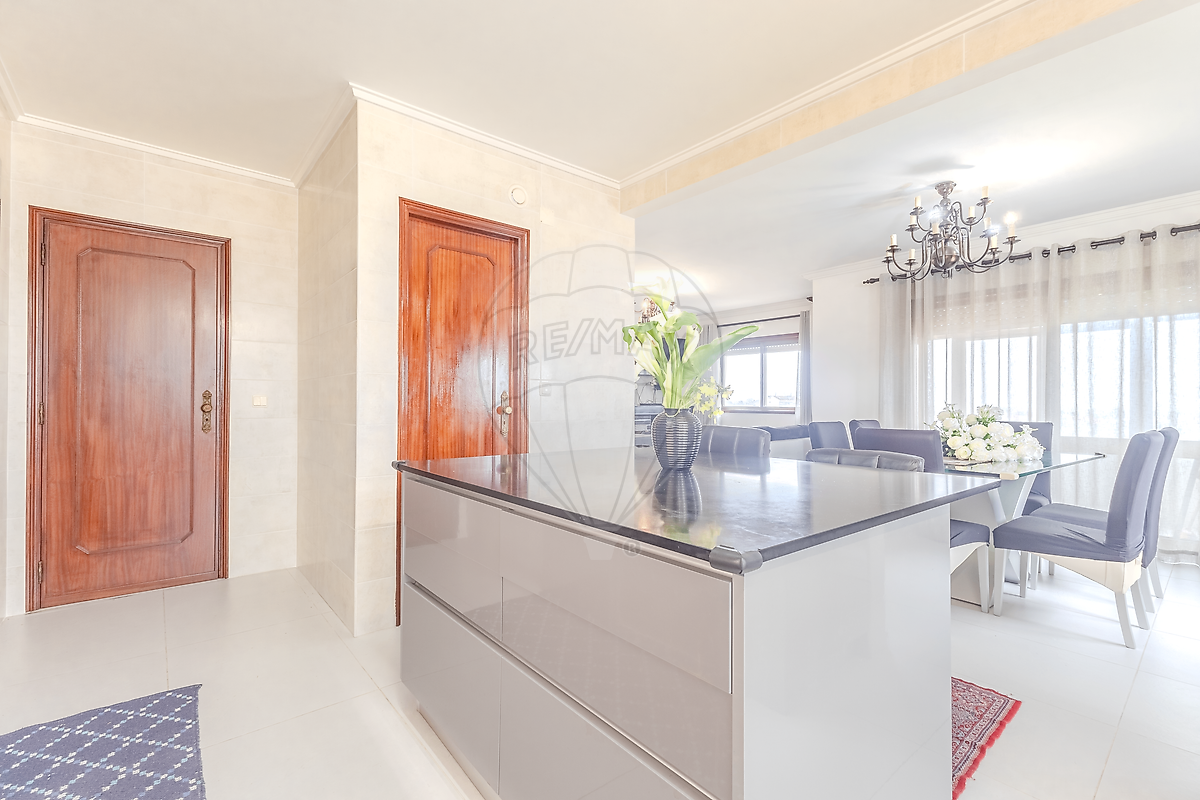 Apartamento T3 à venda em Santa Maria da Feira