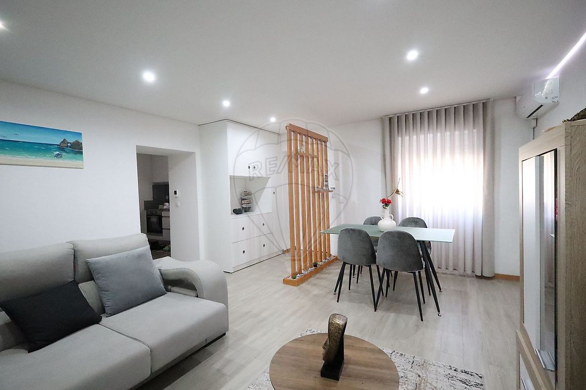 Moradia T1 à venda em Oliveira de Azeméis