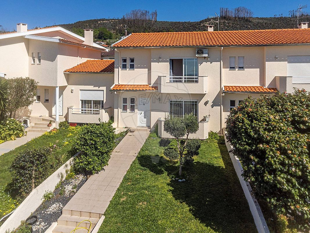 Moradia T3 à venda em Albergaria-a-Velha