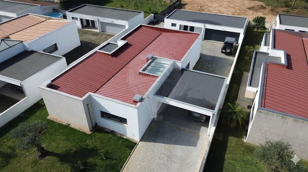 Moradia T3 à venda em Oliveira de Azeméis