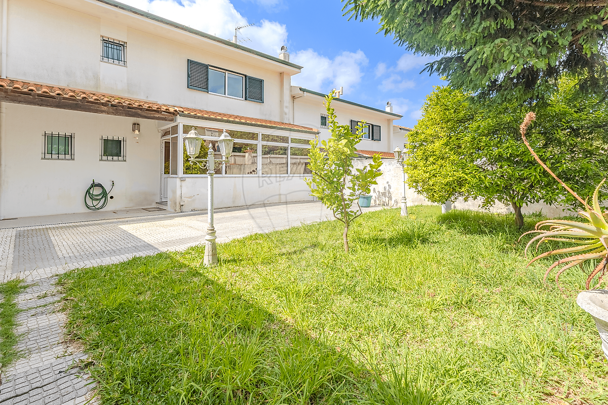 Moradia - Nogueira da Regedoura, Santa Maria da Feira, Aveiro