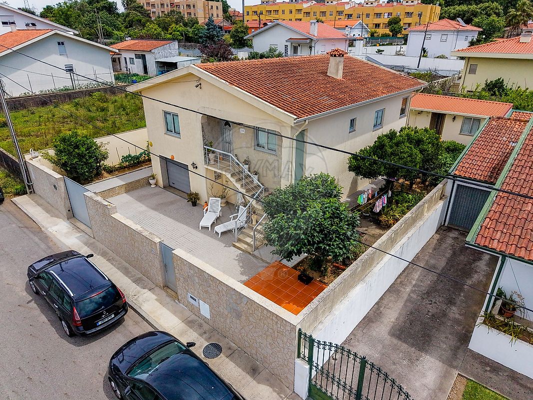Moradia T3 à venda em Santa Maria da Feira