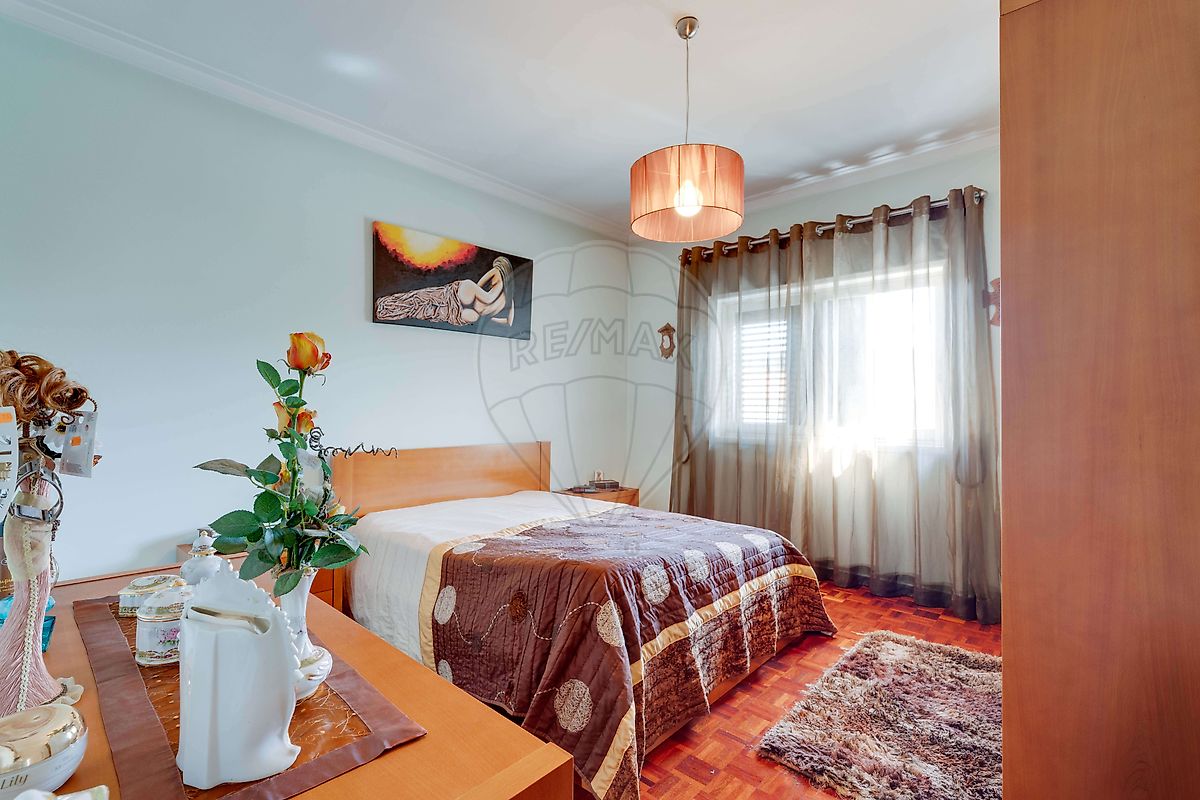 Apartamento T5 à venda em Vila Nova de Gaia