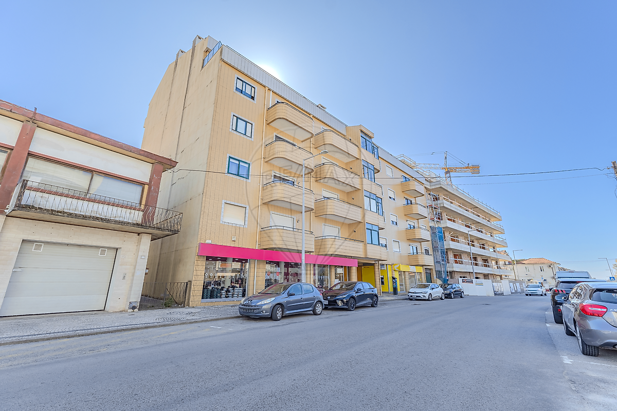 Apartamento T4 à venda em Oliveira de Azeméis