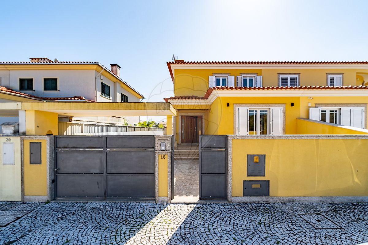 Apartamento T3 à venda em Ovar