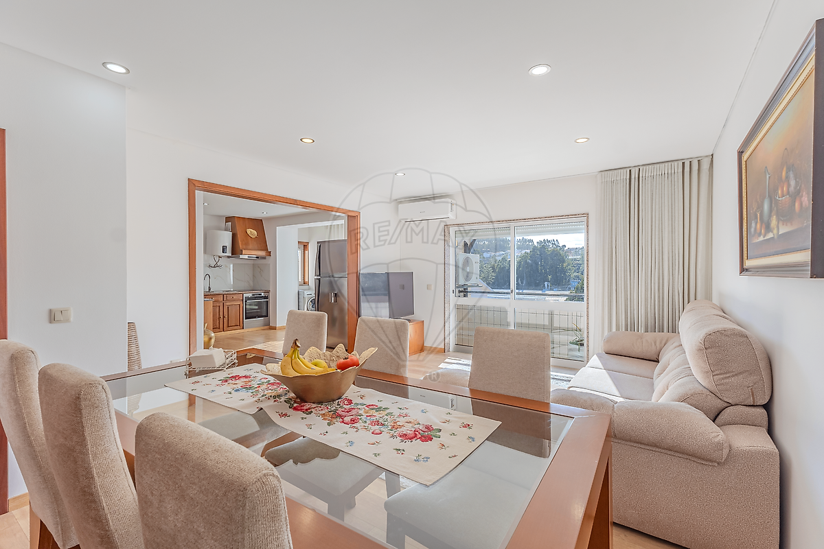 Apartamento T2 à venda em Santa Maria da Feira