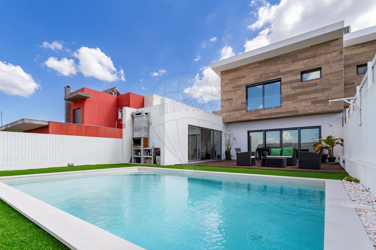 listing 126871002-43 picture-0