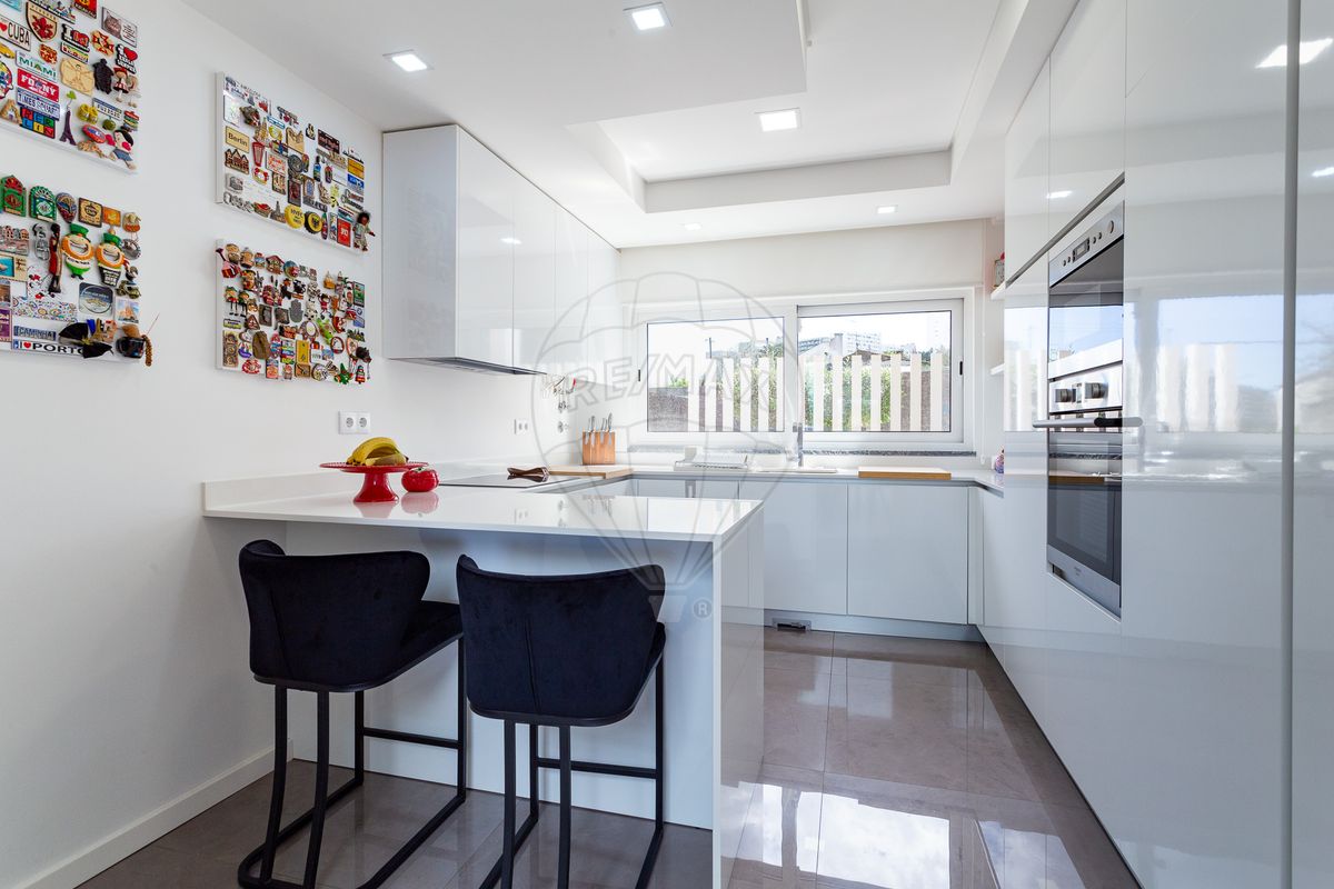 listing 126871002-43 picture-0