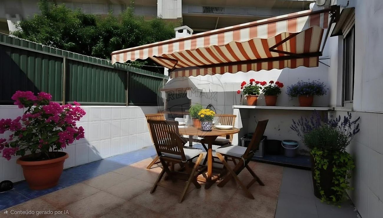 Moradia T2 em Loures, €330.000