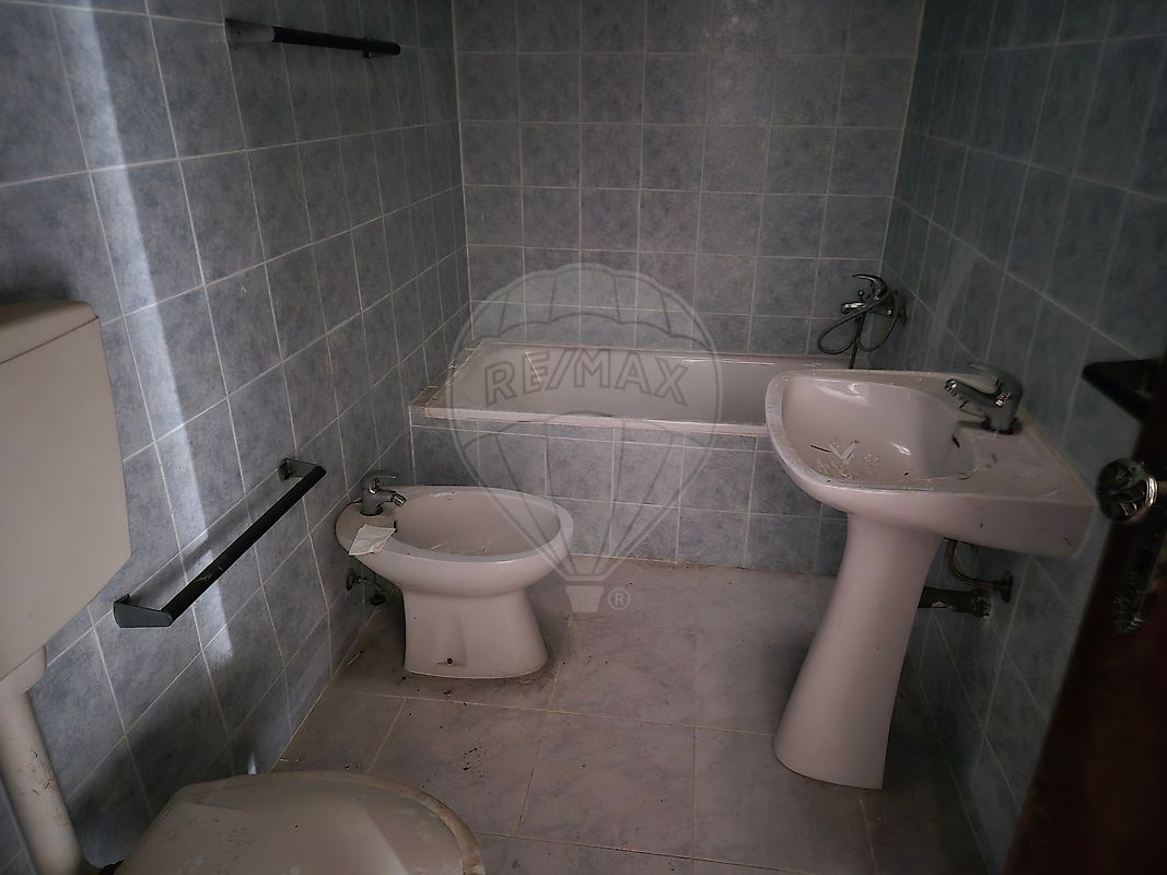 Moradia T2 à venda em Torres Novas (Santa Maria, Salvador e Santiago), Torres Novas — foto 8