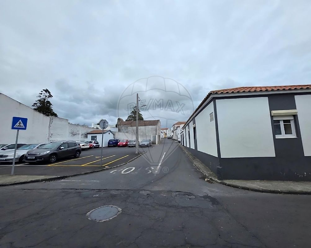 Apartamento T3 à venda em Ponta Delgada