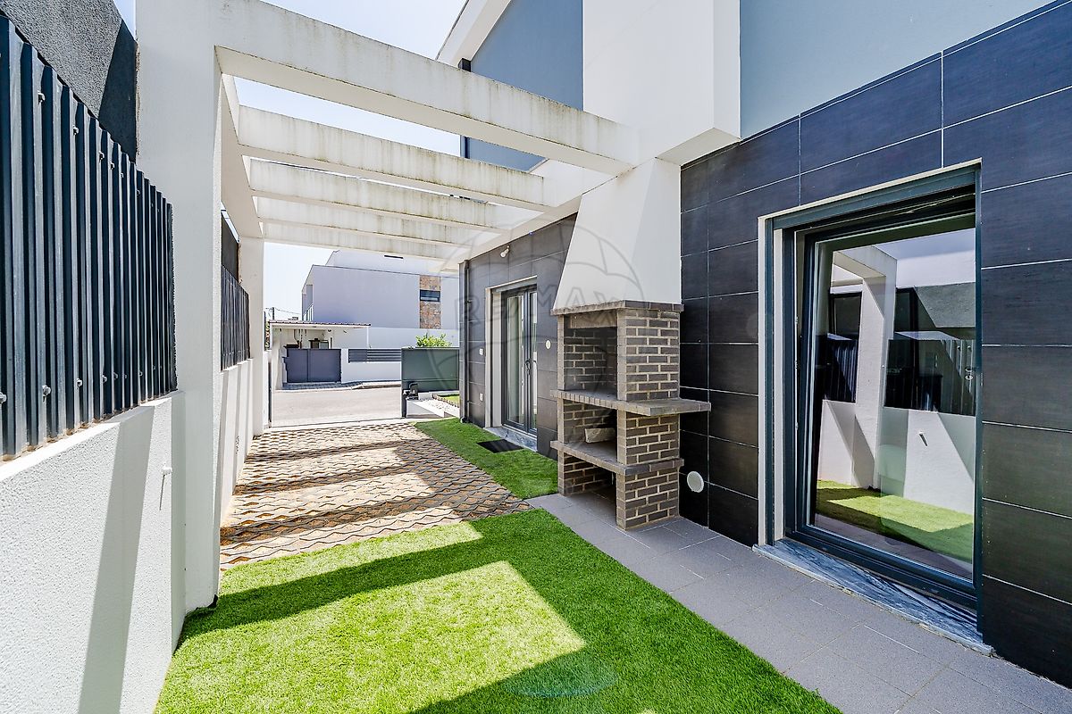 listing 126891042-2 picture-0