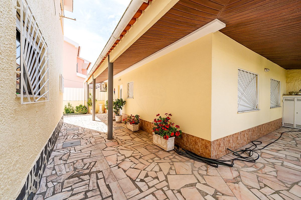 Moradia T5 à venda em Fernão Ferro, Seixal — foto 6