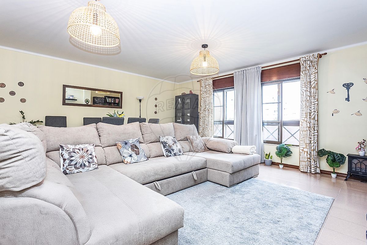 Apartamento T3 à venda em Sintra