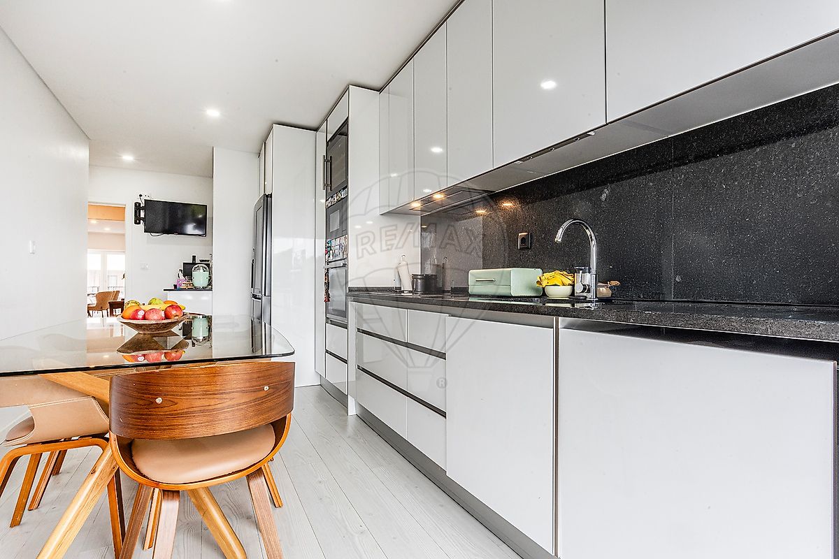 Apartamento T3 à venda em Oeiras