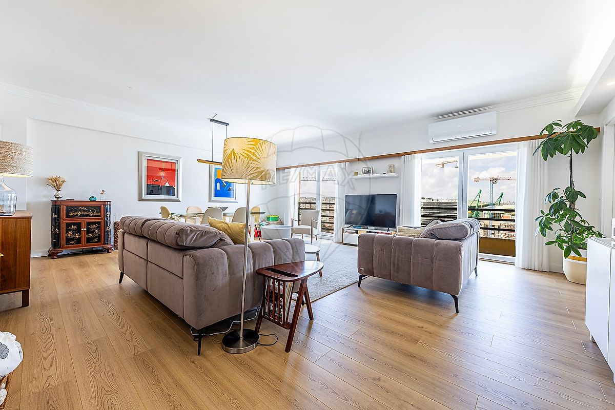 Apartamento T4 à venda em Lisboa