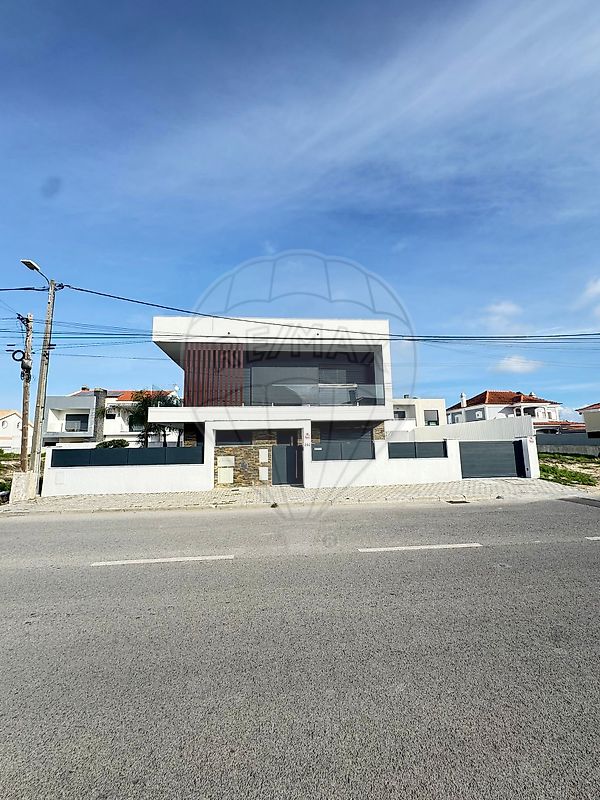 Moradia T4 à venda em Seixal