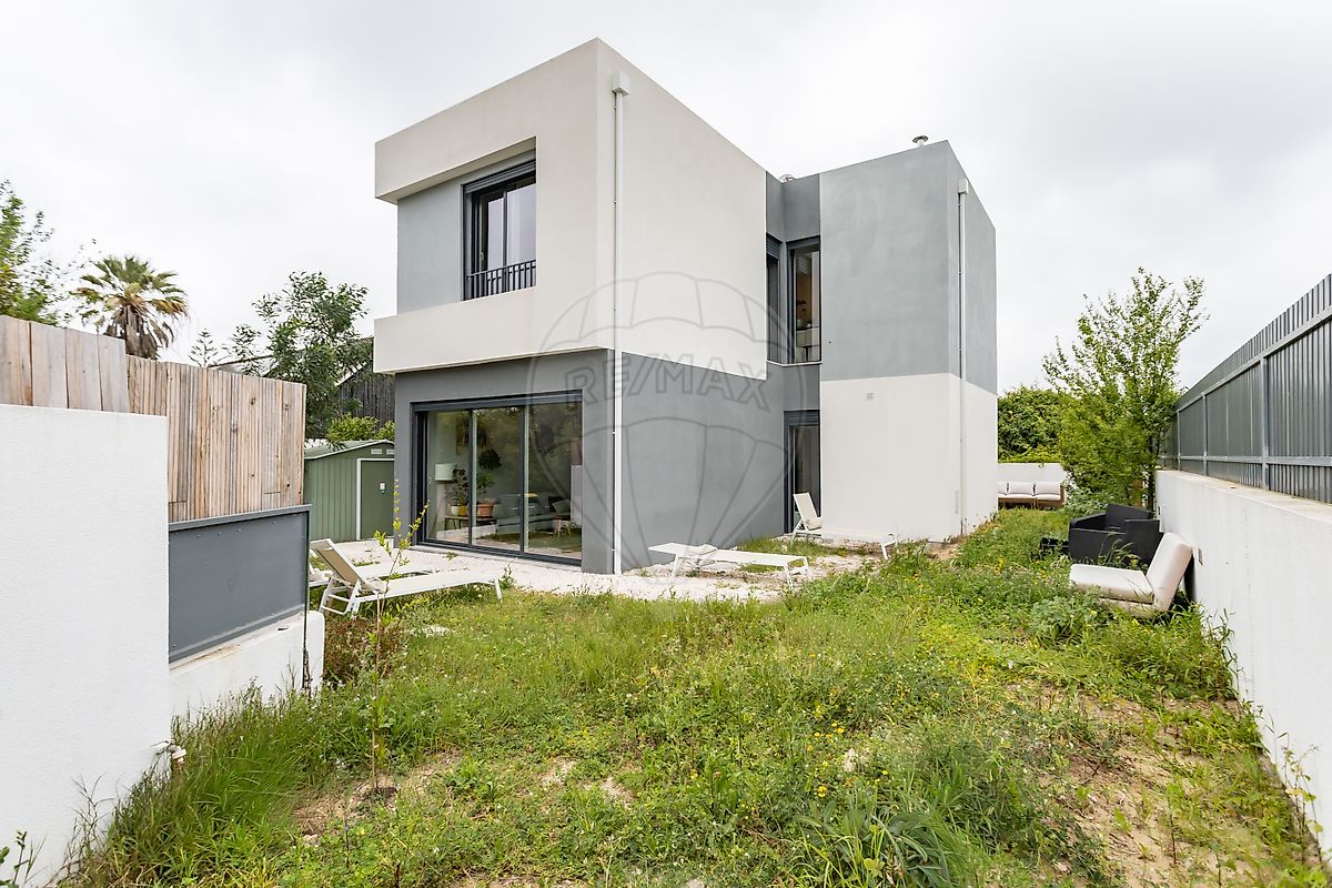 Moradia T2 à venda em Sesimbra