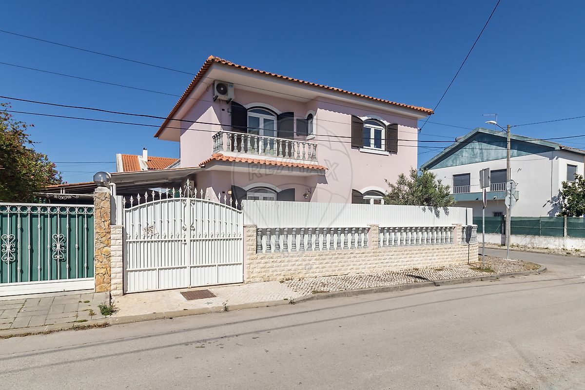 Moradia - Alhos Vedros, Moita, Setúbal