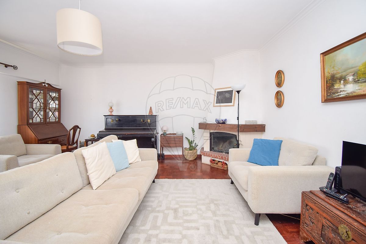 Apartamento T3 à venda em Oeiras