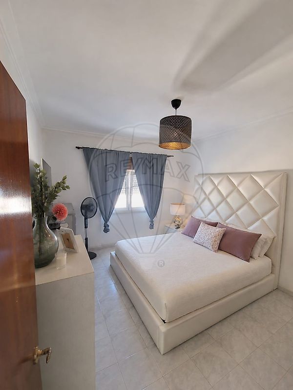 Apartamento T3 à venda em Seixal