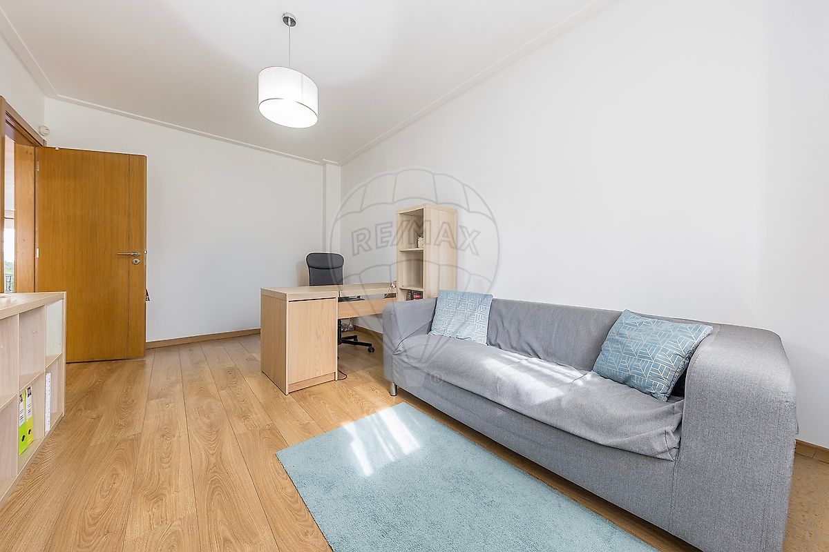 Apartamento T4 à venda em Santo António da Charneca, Barreiro — foto 6